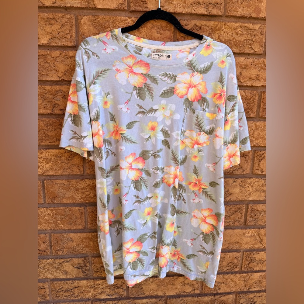 ▪️4/$25- Retrofit Tropical Pocket Detail Cotton T-Shirt‎